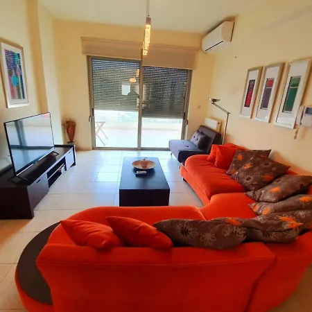 Apartment Karma - Next To Sandy *