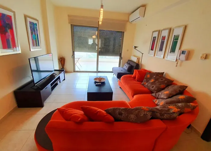 Apartment Karma - Next To Sandy *